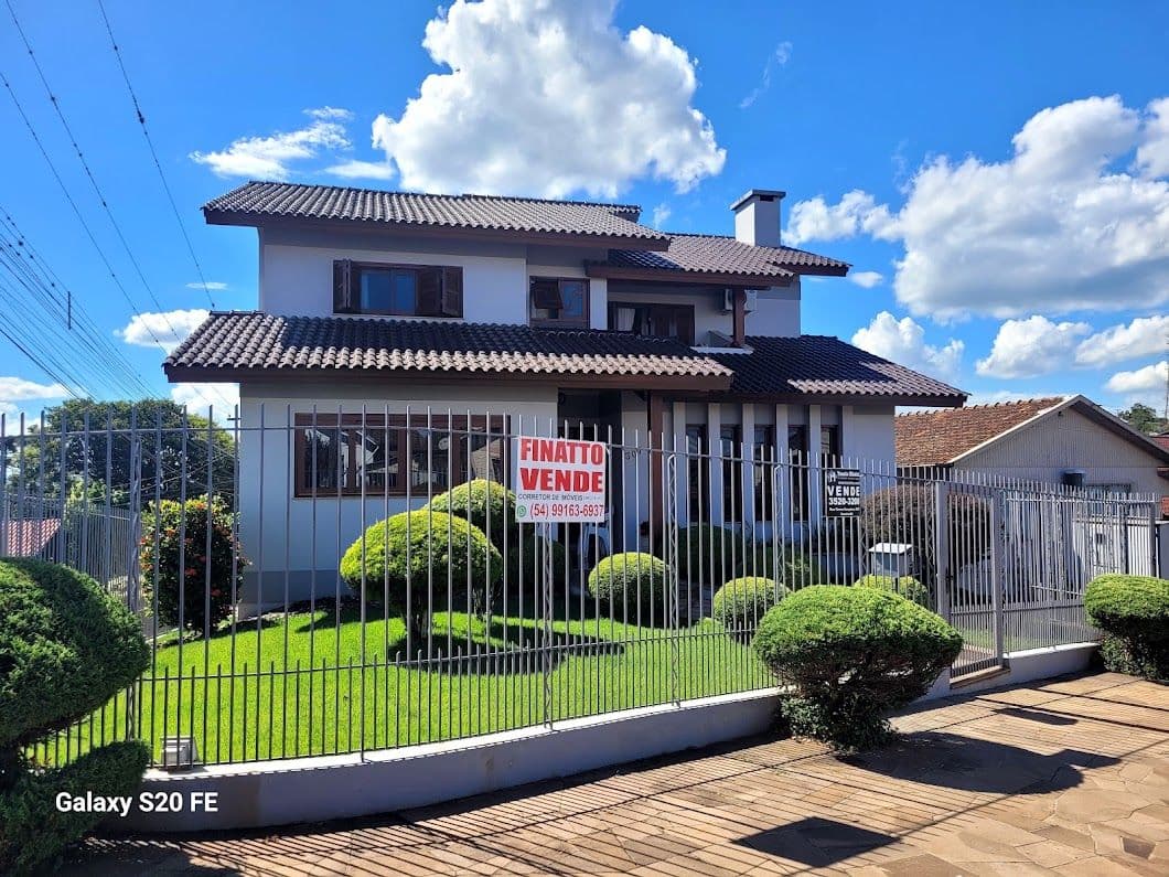 Casa de esquina no Bairro Dal Molin — foto 1