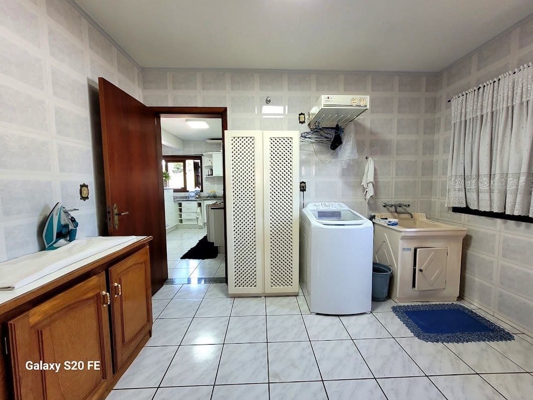 Casa de esquina no Bairro Dal Molin — foto 18